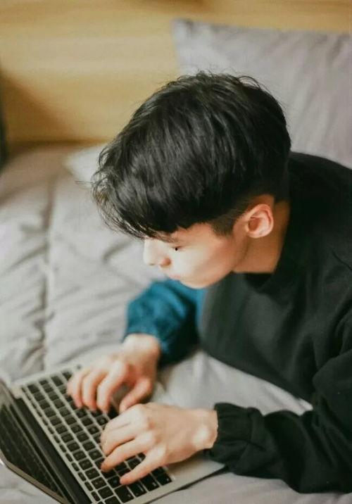 吃瓜网红小哥哥是谁啊