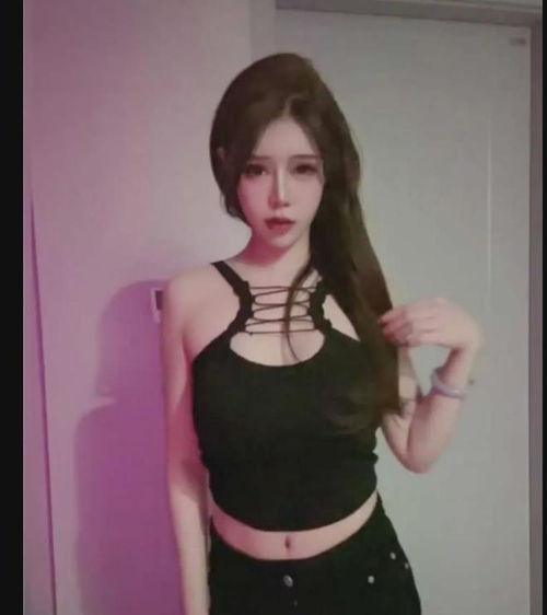 吃瓜网红女,揭秘吃瓜界的时尚达人