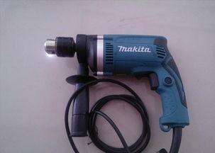 网红吃瓜电钻,惊险瞬间引网友热议