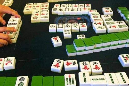 吃瓜打麻将网红视频大全