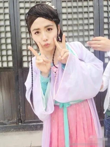 网红吃瓜男扮女装图片大全,笑料百出! 第2张 网红吃瓜男扮女装图片大全,笑料百出! 第2张