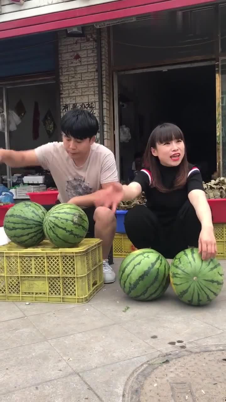 宁波余姚女网红吃瓜事件  第2张
